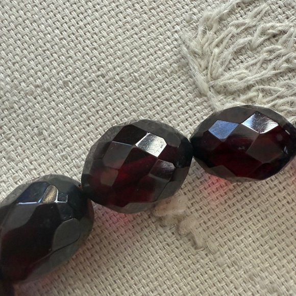 Cherry Amber bead necklace - Picture 5 of 5